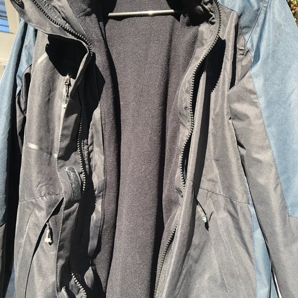 TBMPOY | 3-in-1 Waterproof Snowboarding/Skiing Jacket w/ Fleece Inner Layer - Picture 9 of 12